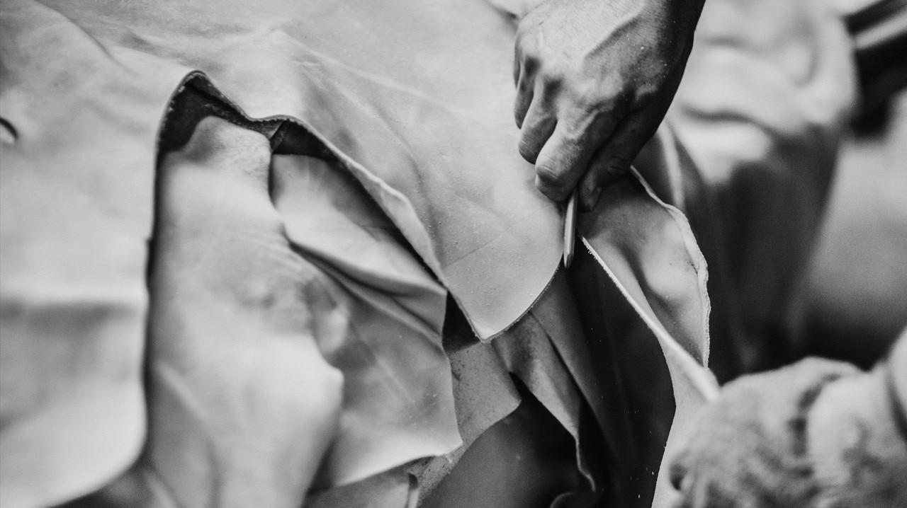 A RIGOROUS SELECTION OF LEATHERS 